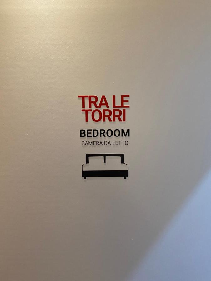 Tra Le Torri B&B - Ampia Stanza Privata In Appartamento Con Bagno Privato Accessibile Da Corridoio Bologna Ngoại thất bức ảnh