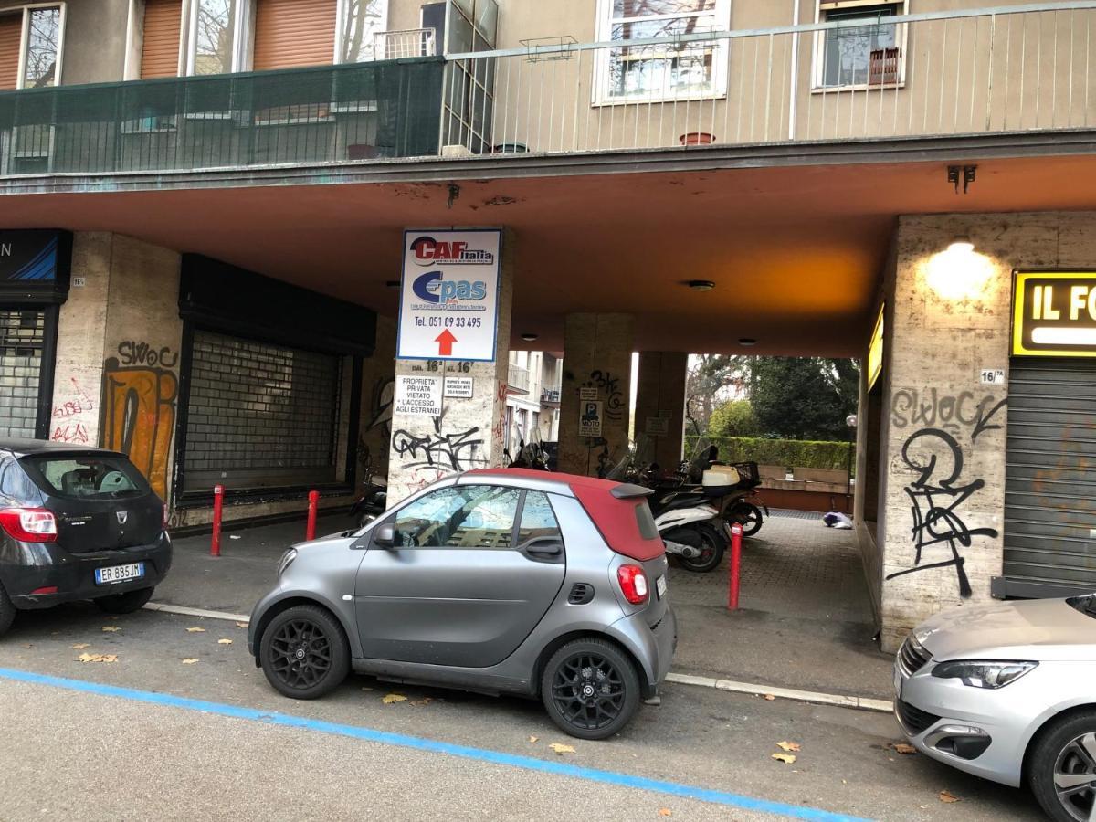 Tra Le Torri B&B - Ampia Stanza Privata In Appartamento Con Bagno Privato Accessibile Da Corridoio Bologna Ngoại thất bức ảnh